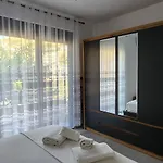 Duka Feriehus Sarandë